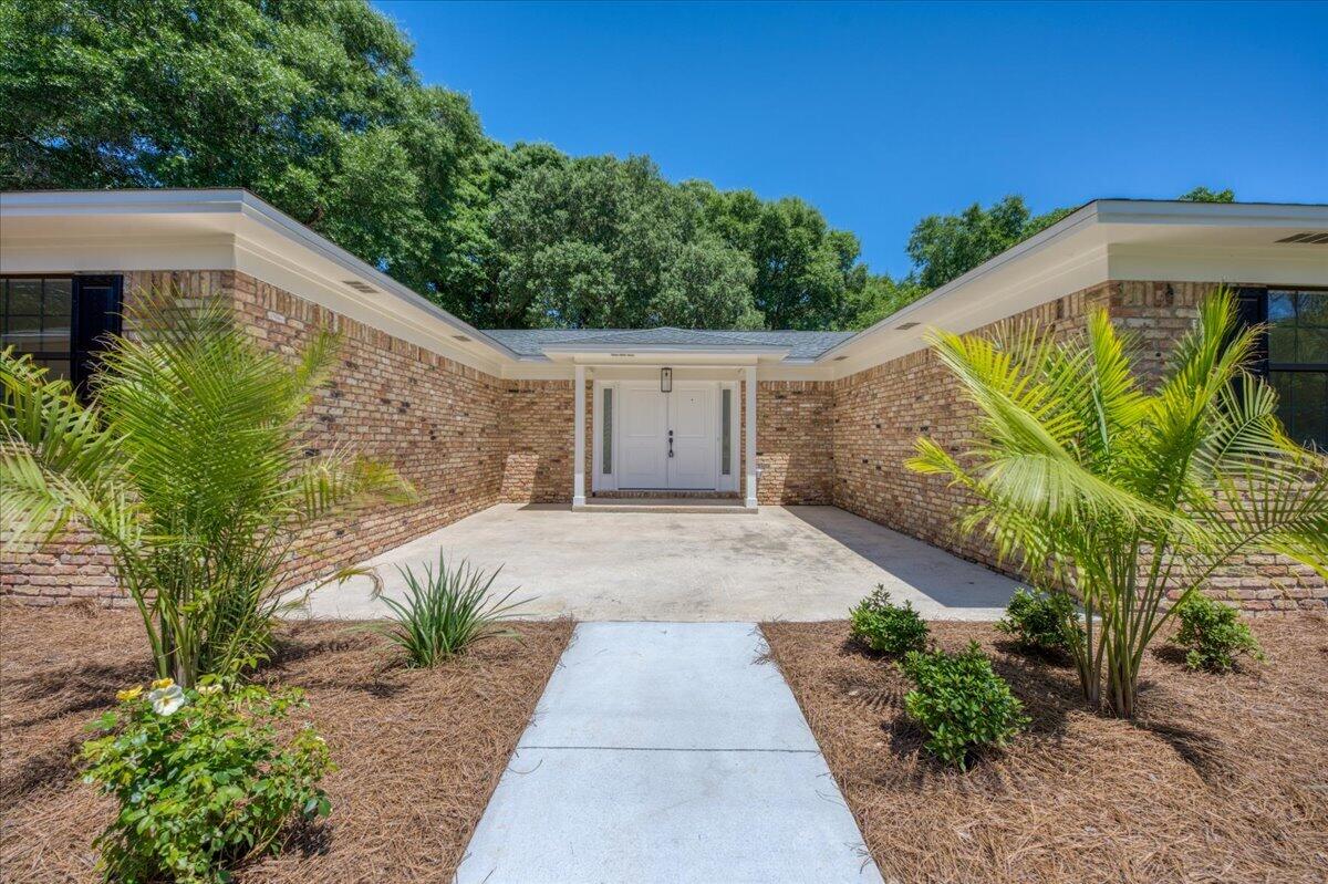 1467 Live Oak Street