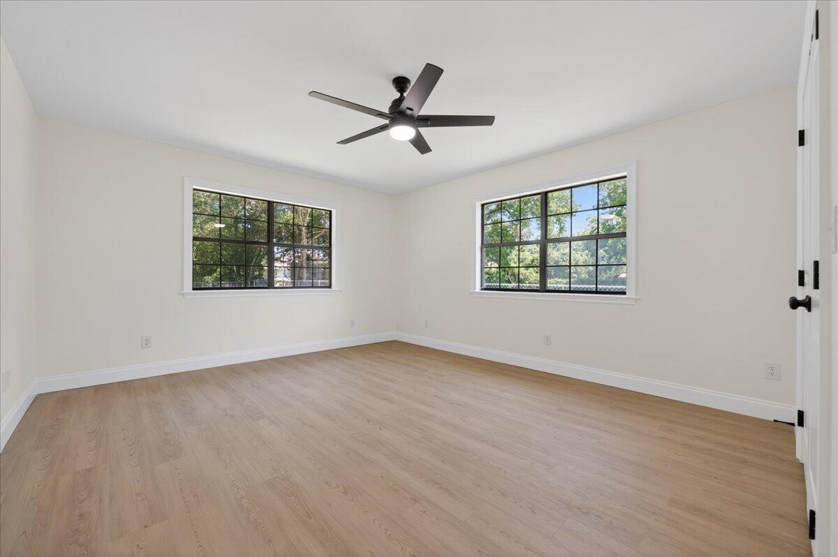 1467 Live Oak Street