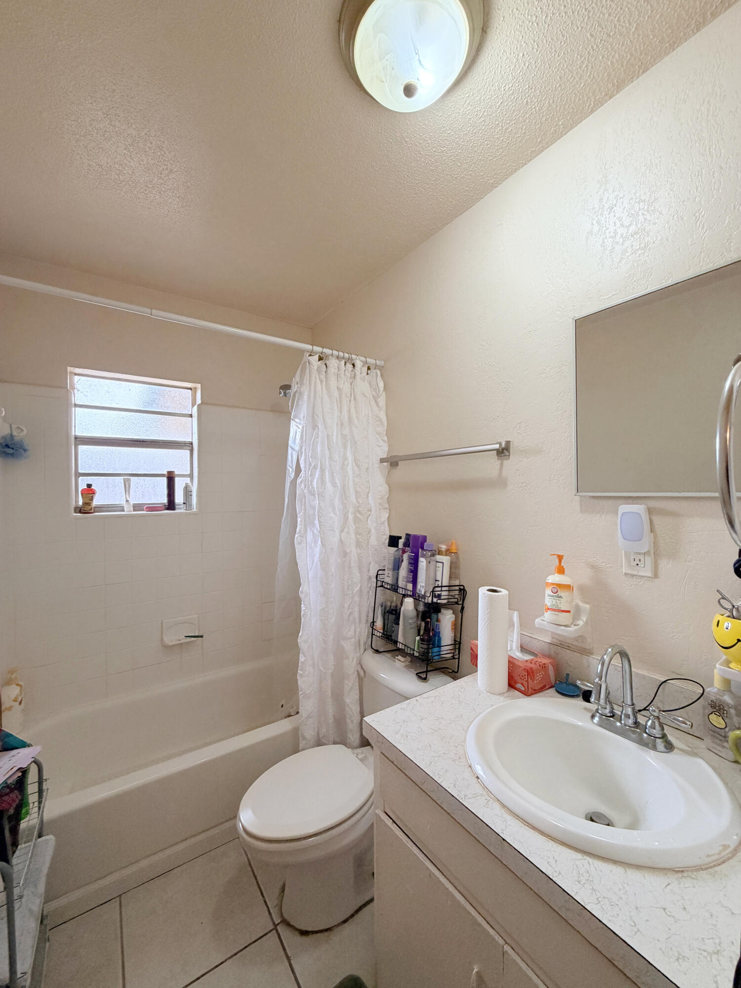 210 NW Dates Avenue