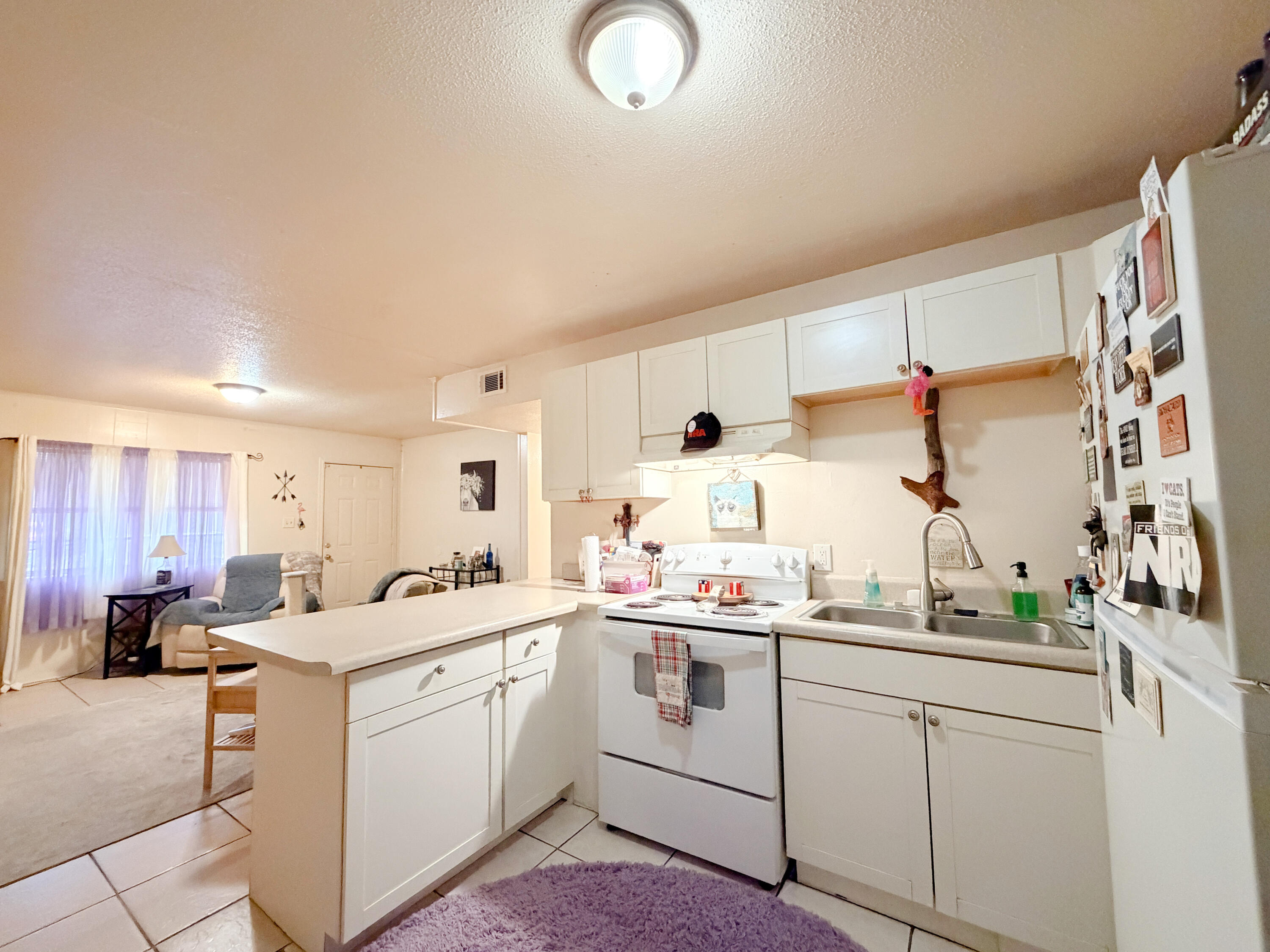 210 NW Dates Avenue