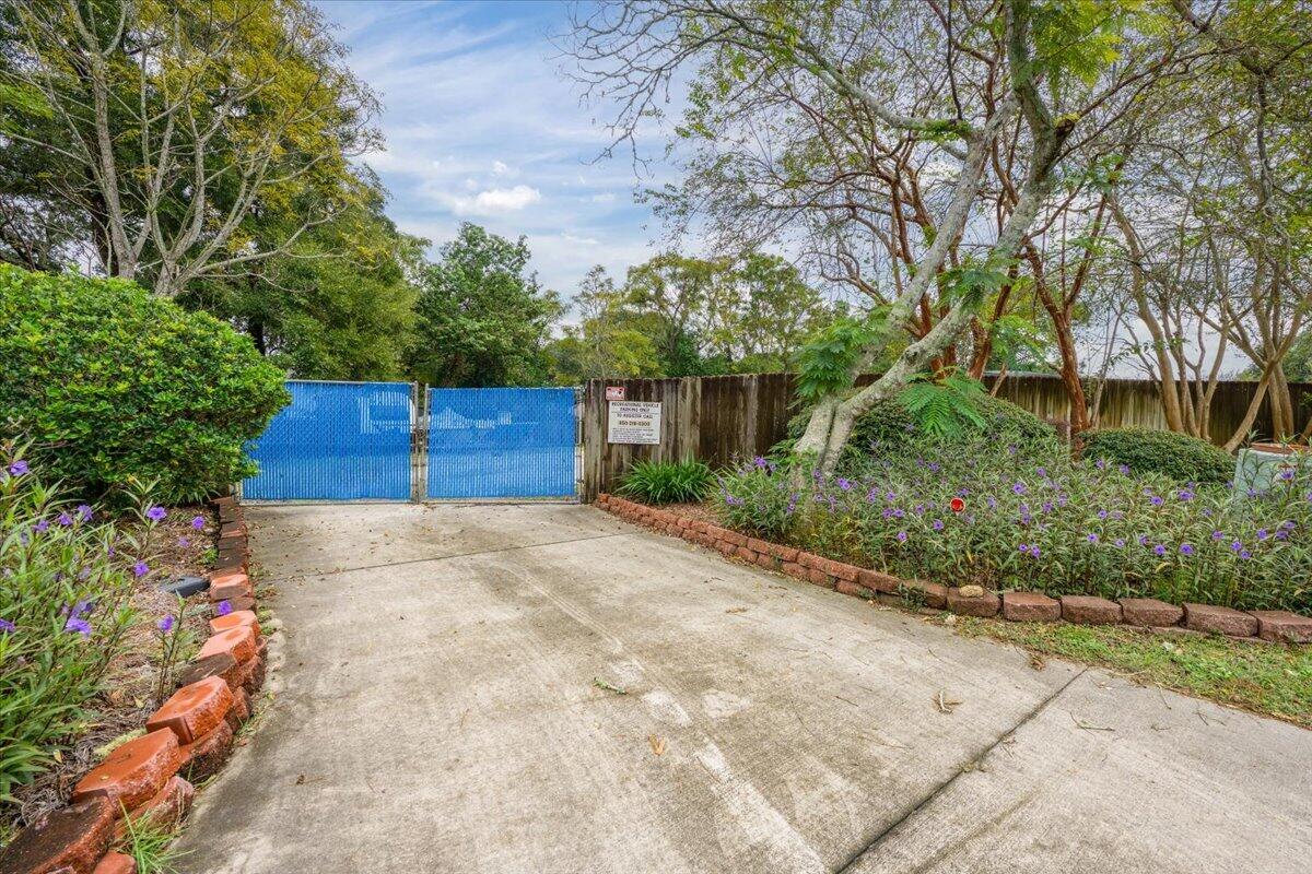 126 Summit Court