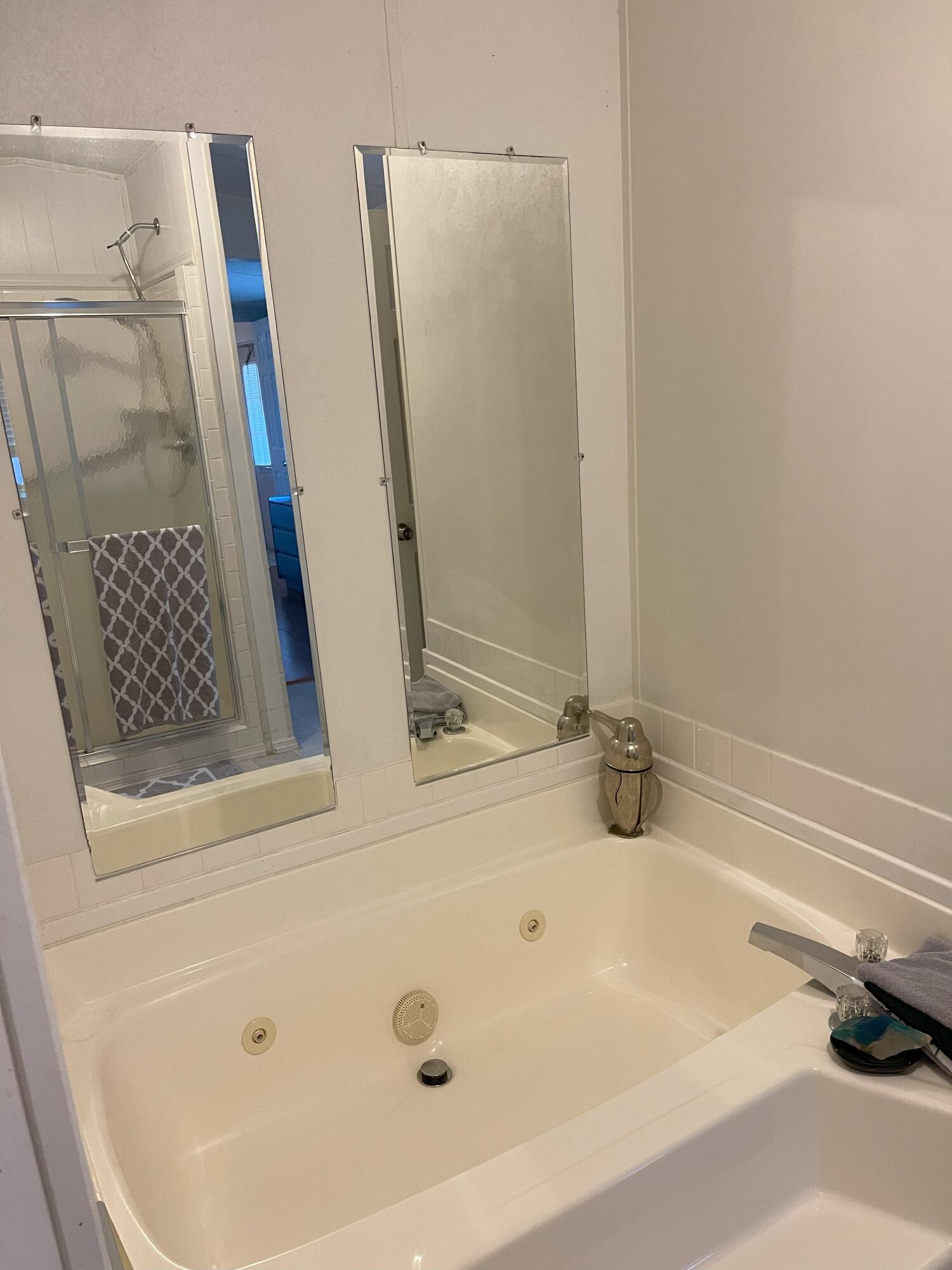 229 Kings Lake Boulevard, DeFuniak Springs