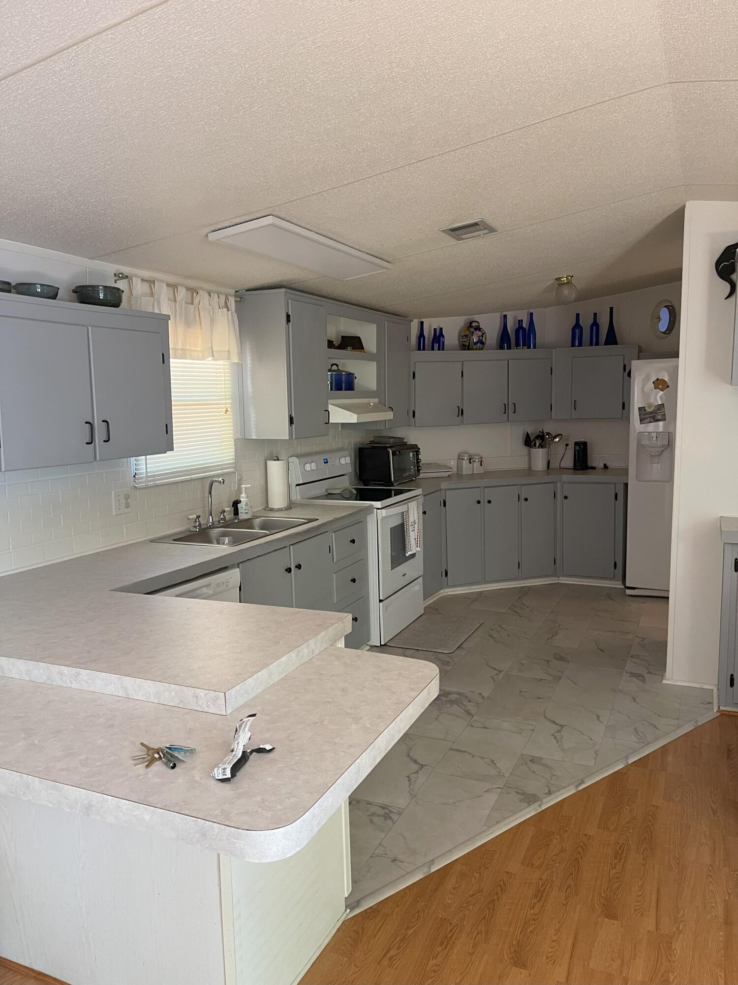 229 Kings Lake Boulevard, DeFuniak Springs