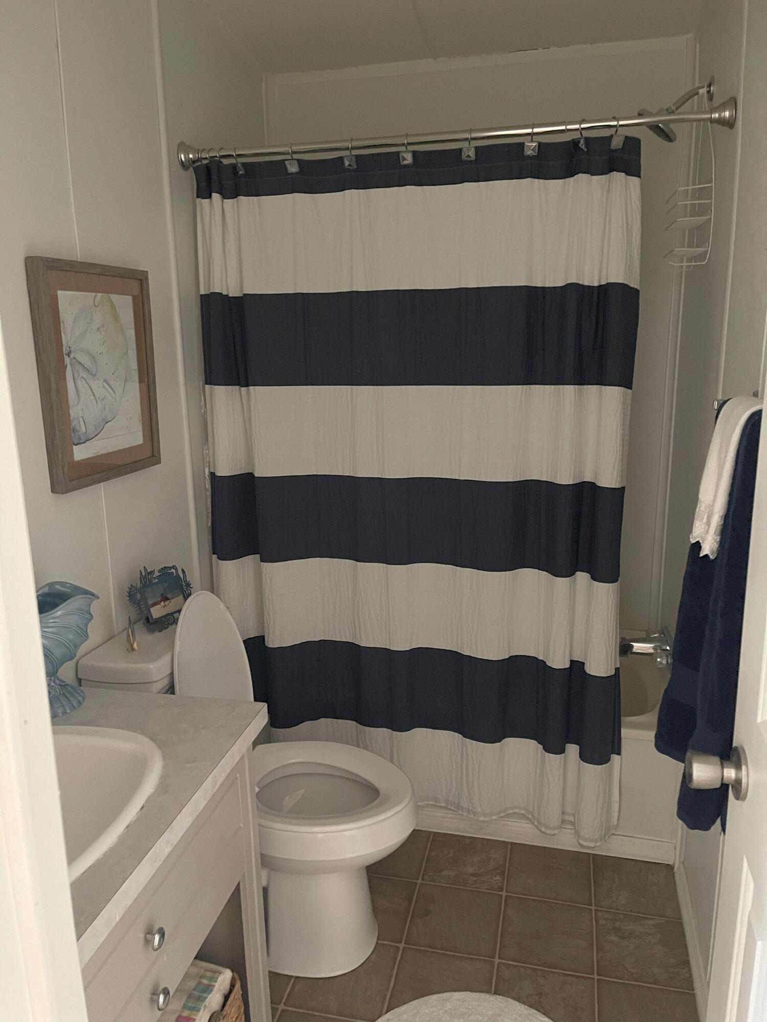 229 Kings Lake Boulevard, DeFuniak Springs