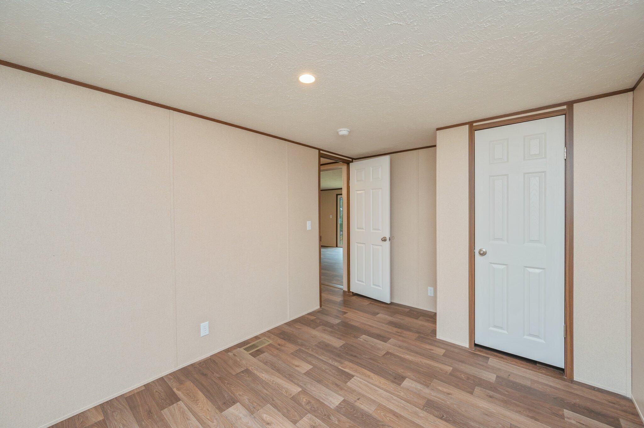 143 W Snowdrop Street, DeFuniak Springs