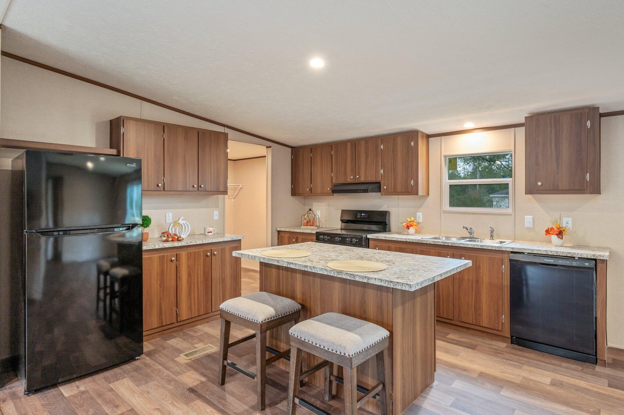 143 W Snowdrop Street, DeFuniak Springs