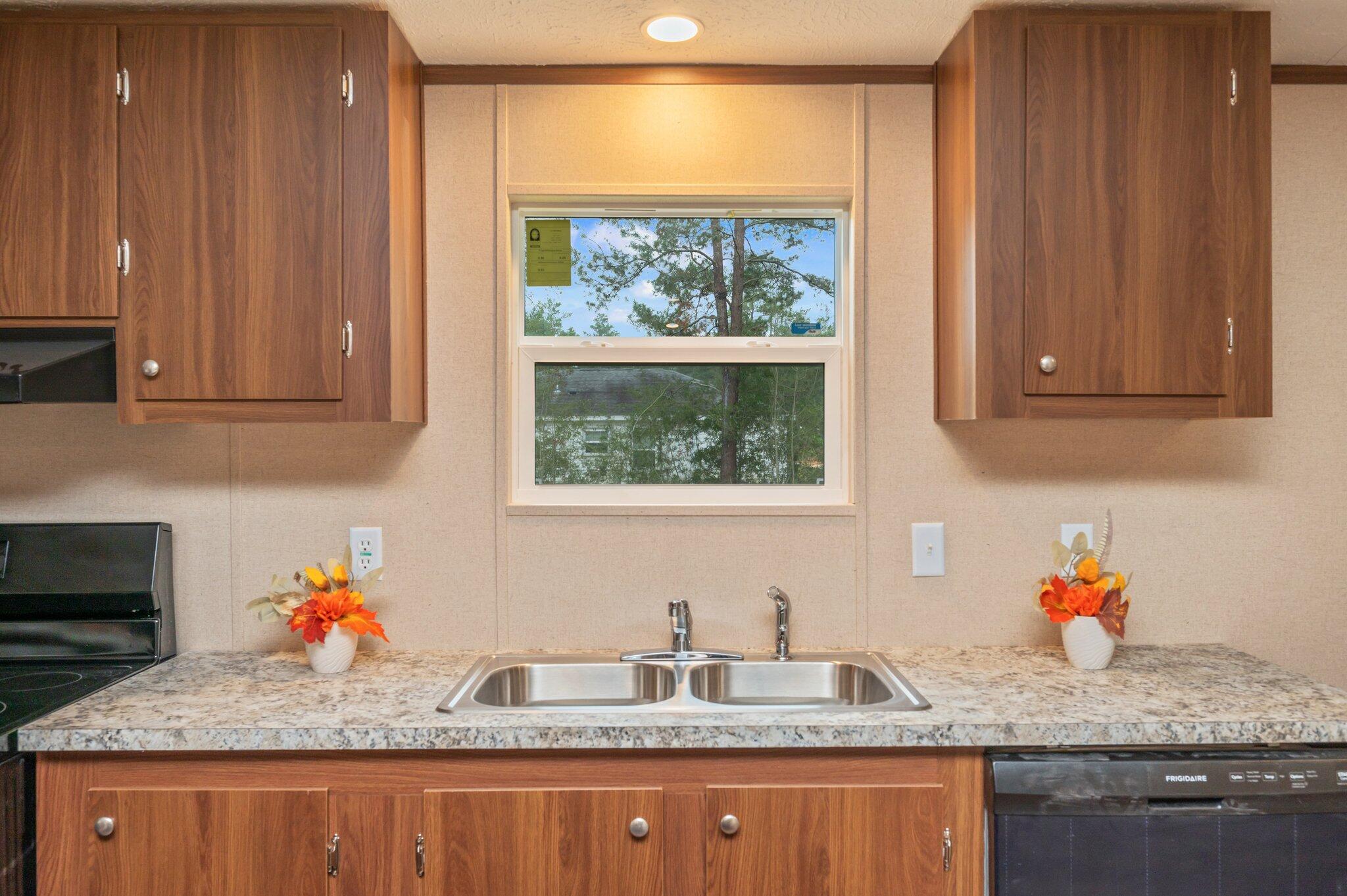 143 W Snowdrop Street, DeFuniak Springs