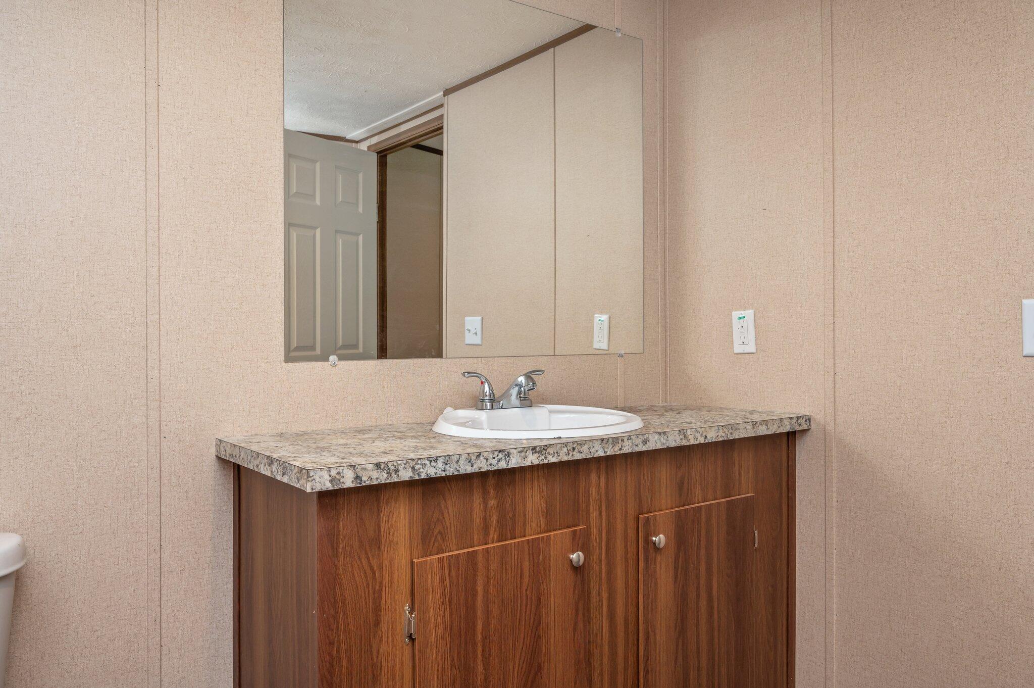 143 W Snowdrop Street, DeFuniak Springs