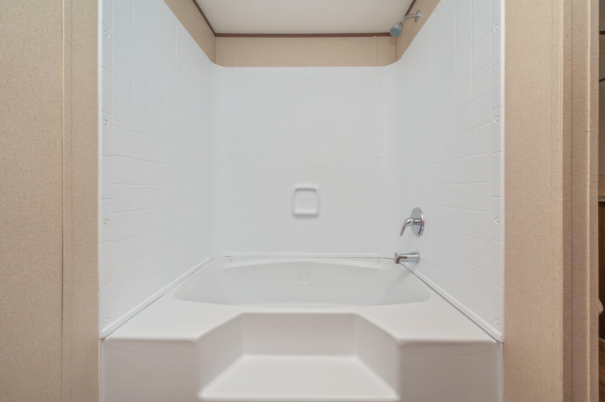 143 W Snowdrop Street, DeFuniak Springs