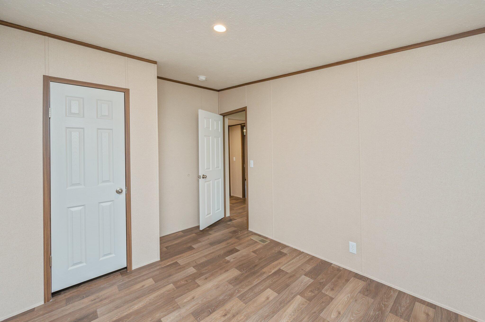 143 W Snowdrop Street, DeFuniak Springs