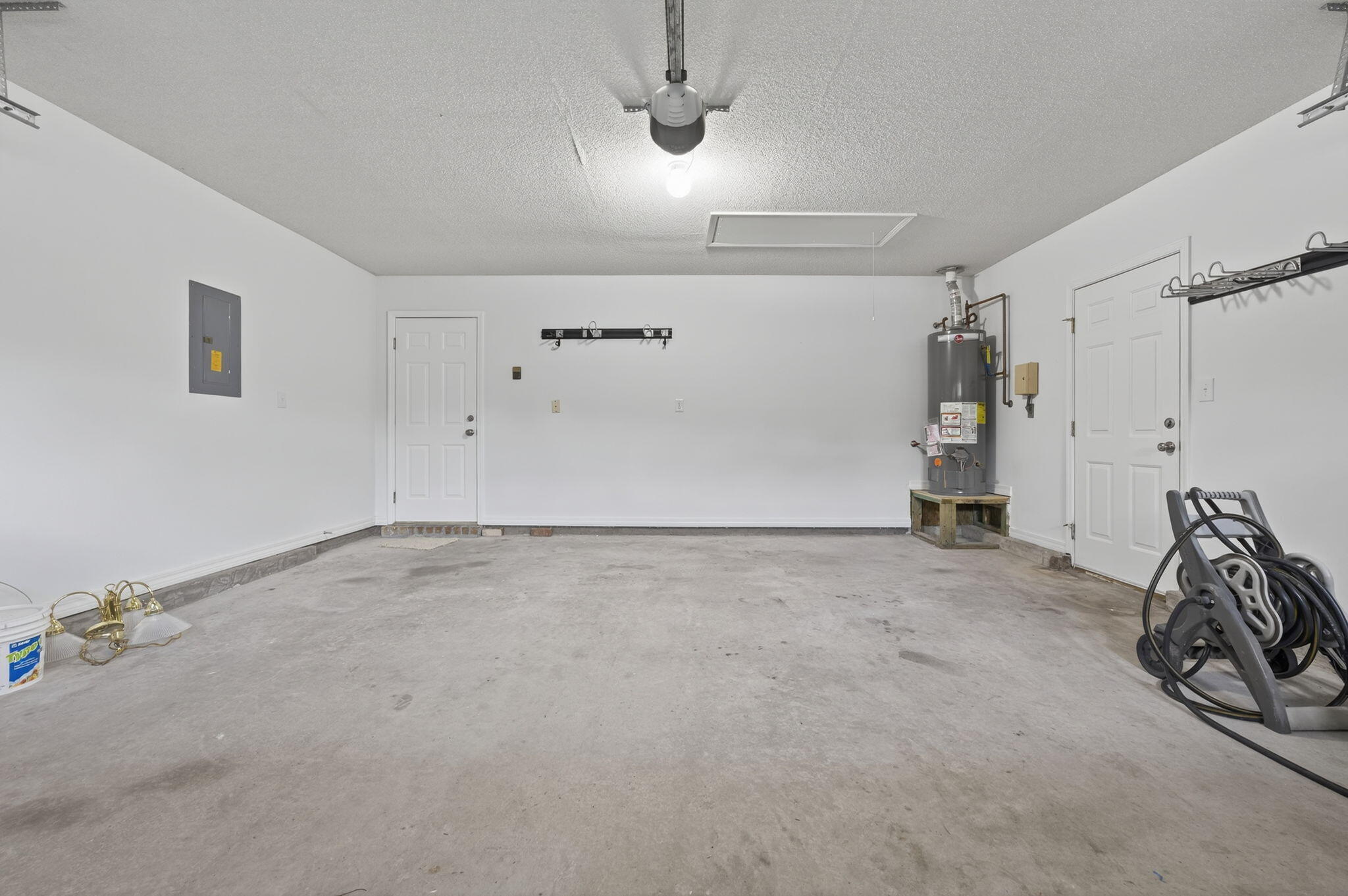 1608 Sutton Place