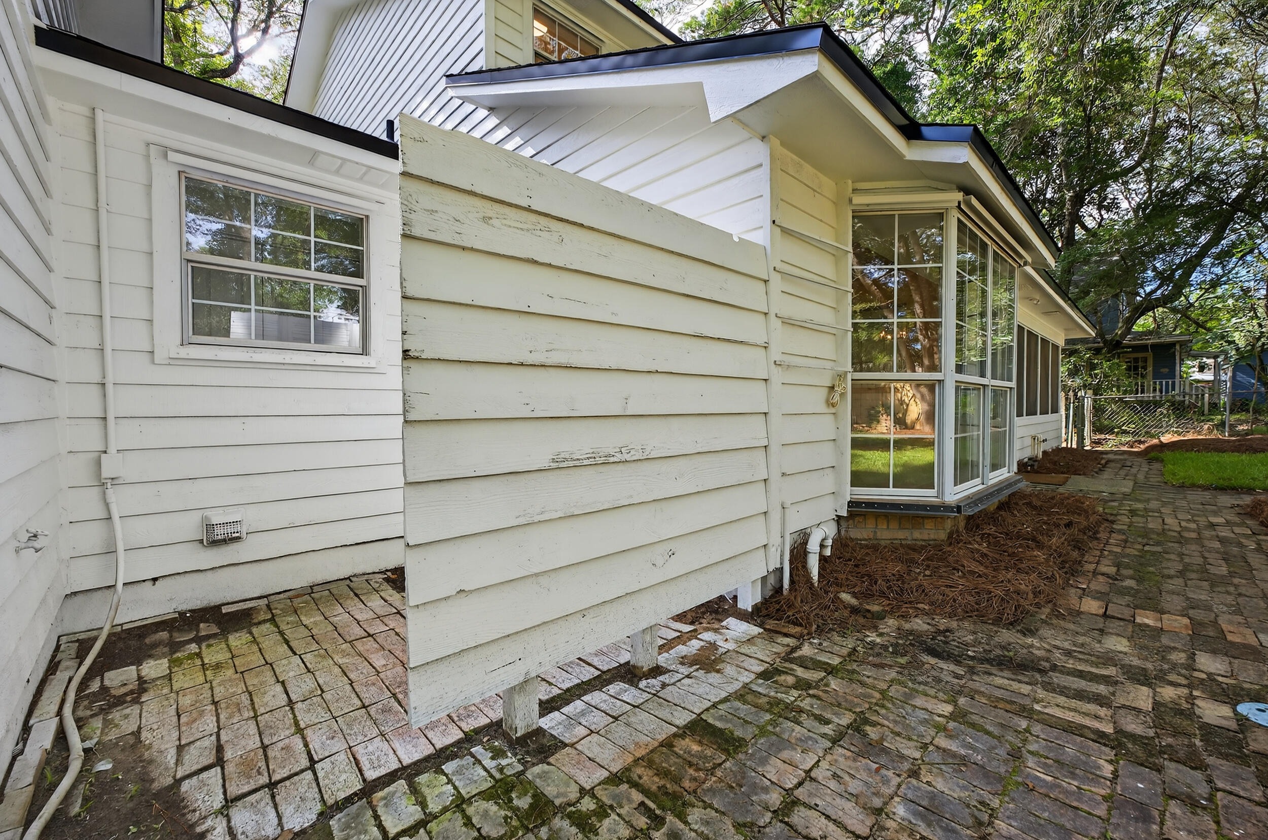 606 Nelson Point Road