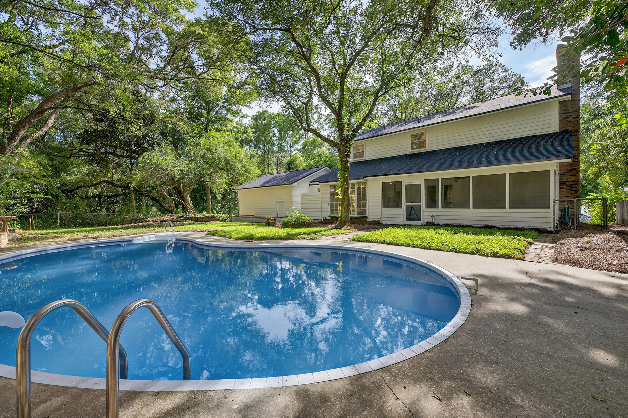 606 Nelson Point Road