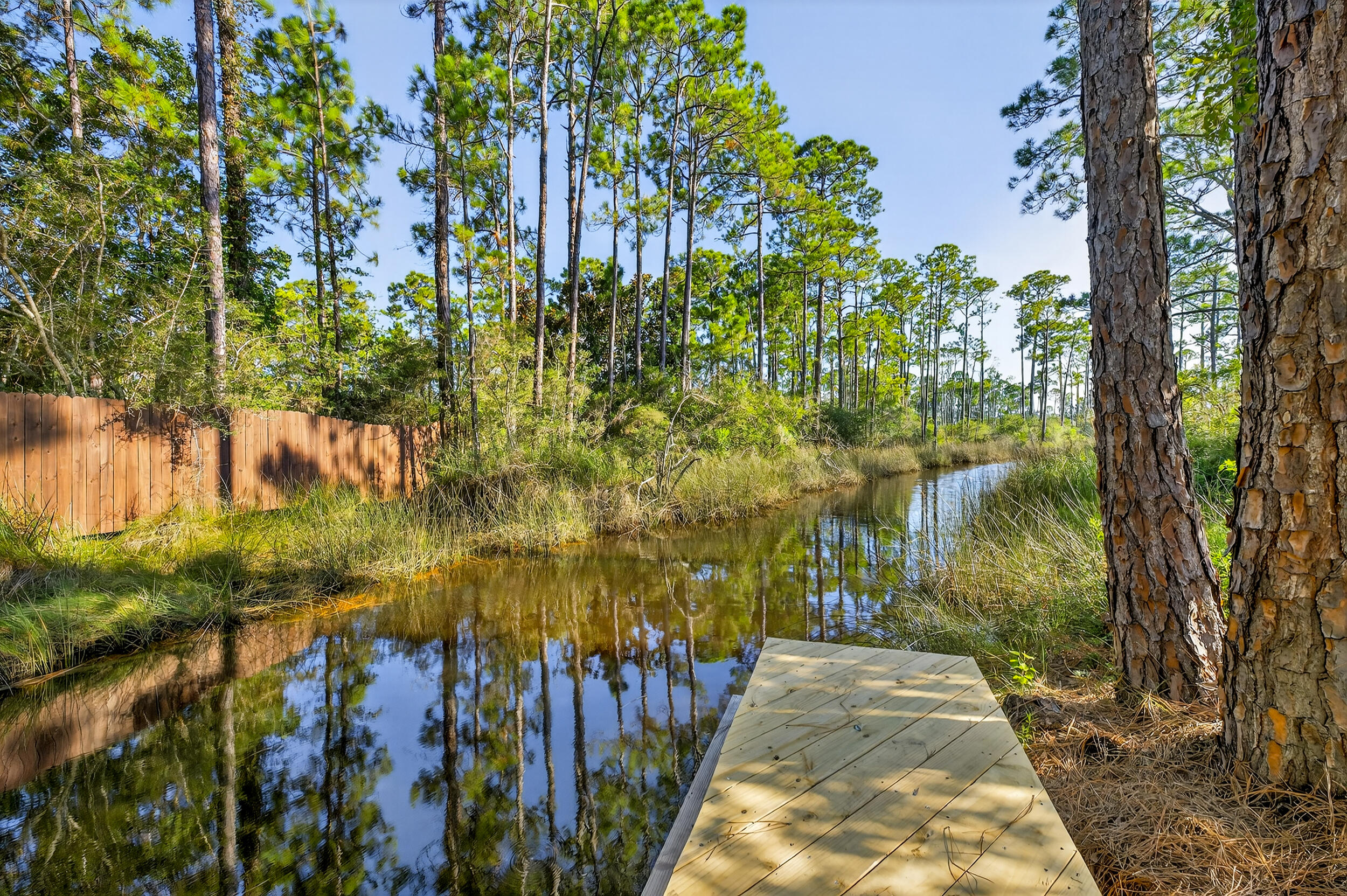 81 W Nursery Road