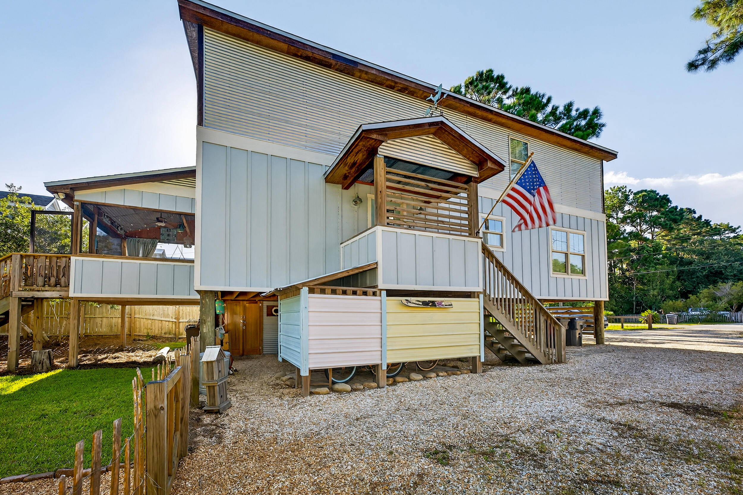 81 W Nursery Road