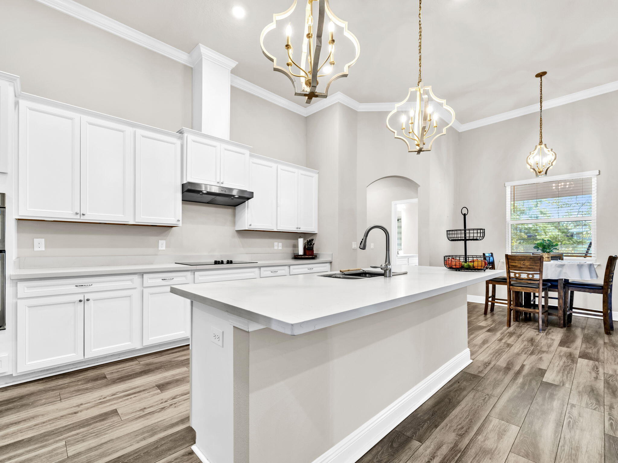 1056 Brushed Dune Circle