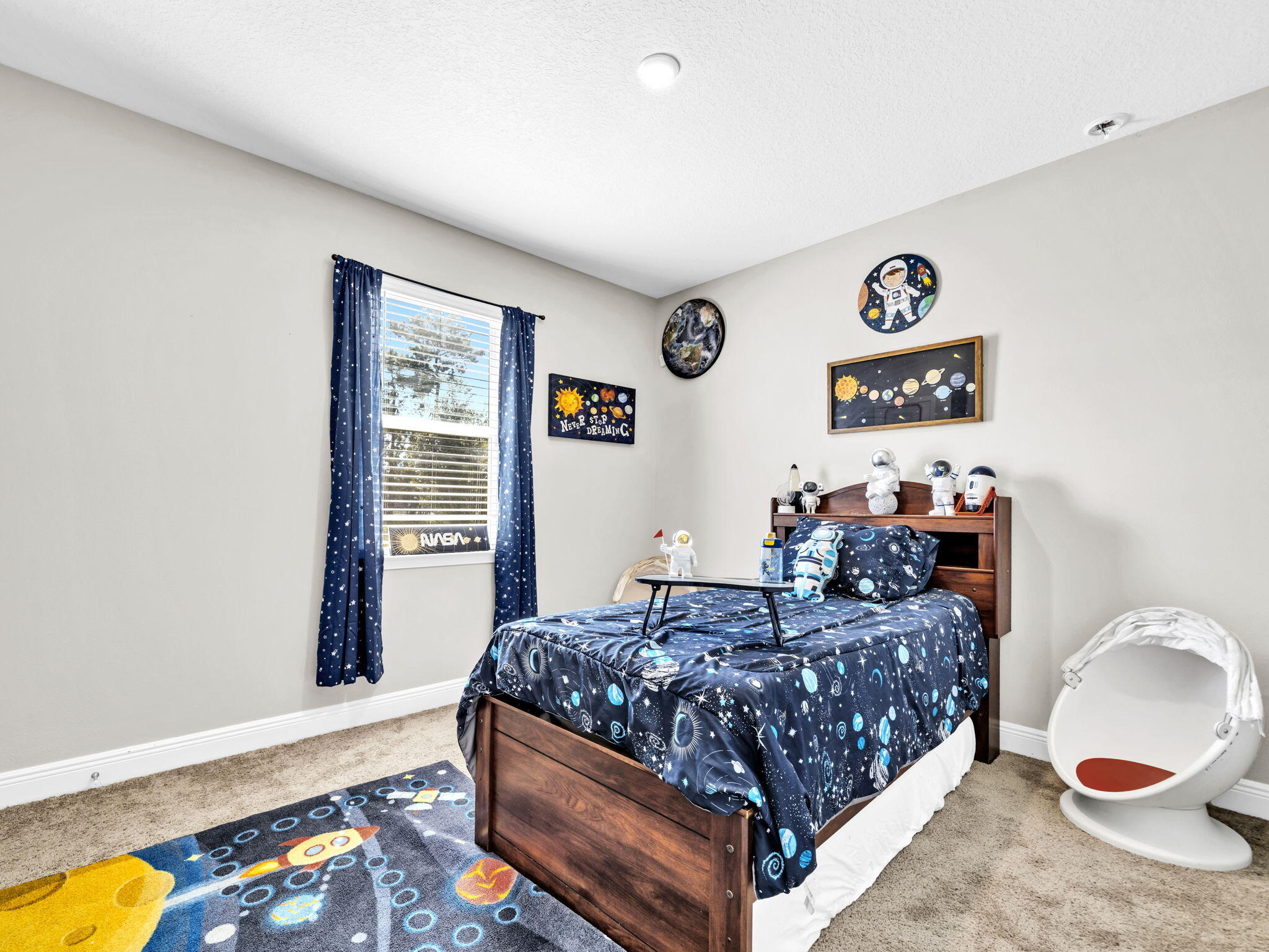 1056 Brushed Dune Circle