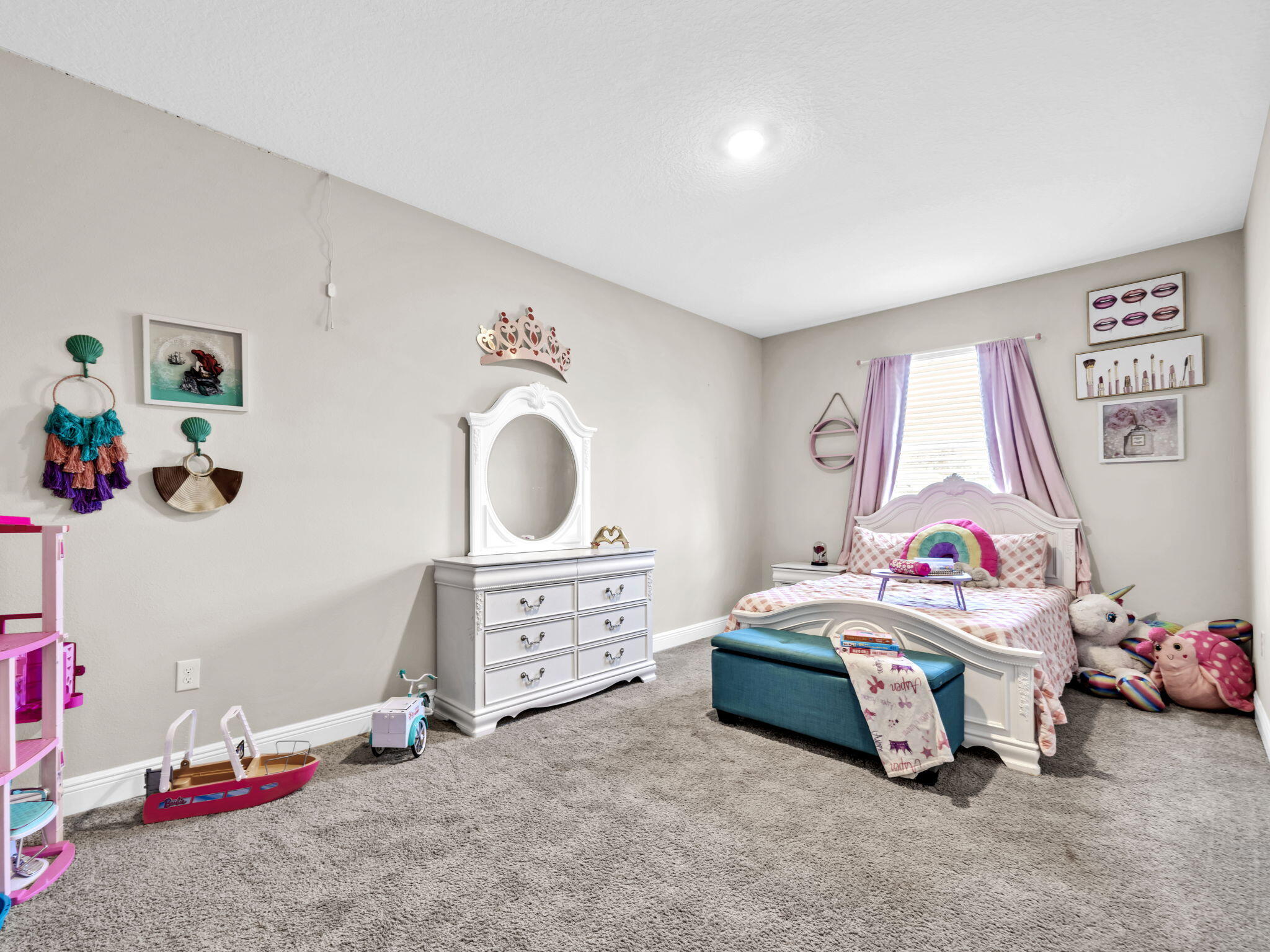 1056 Brushed Dune Circle