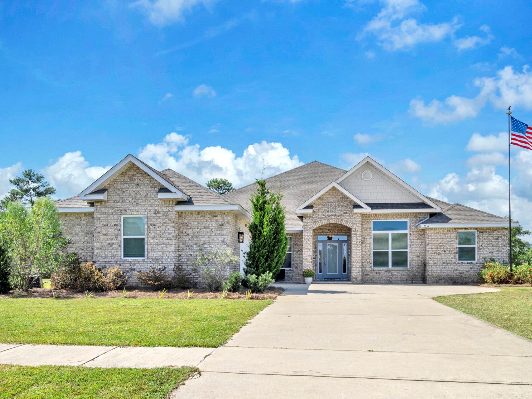 1056 Brushed Dune Circle