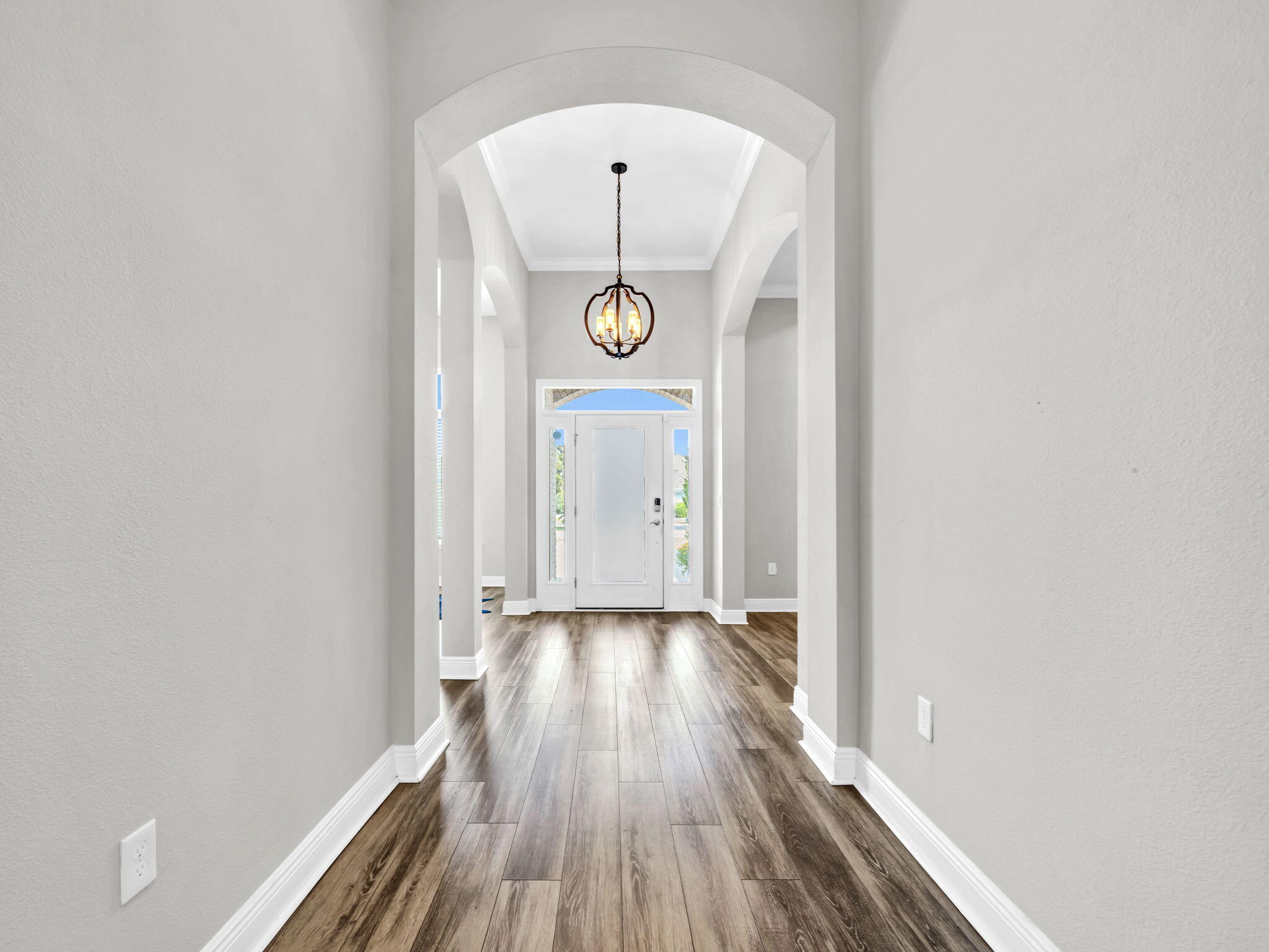 1056 Brushed Dune Circle