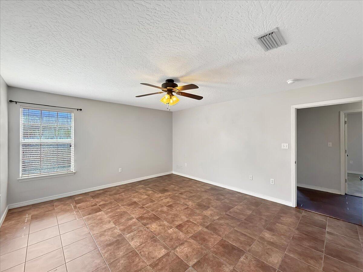 1958 Commodore Drive