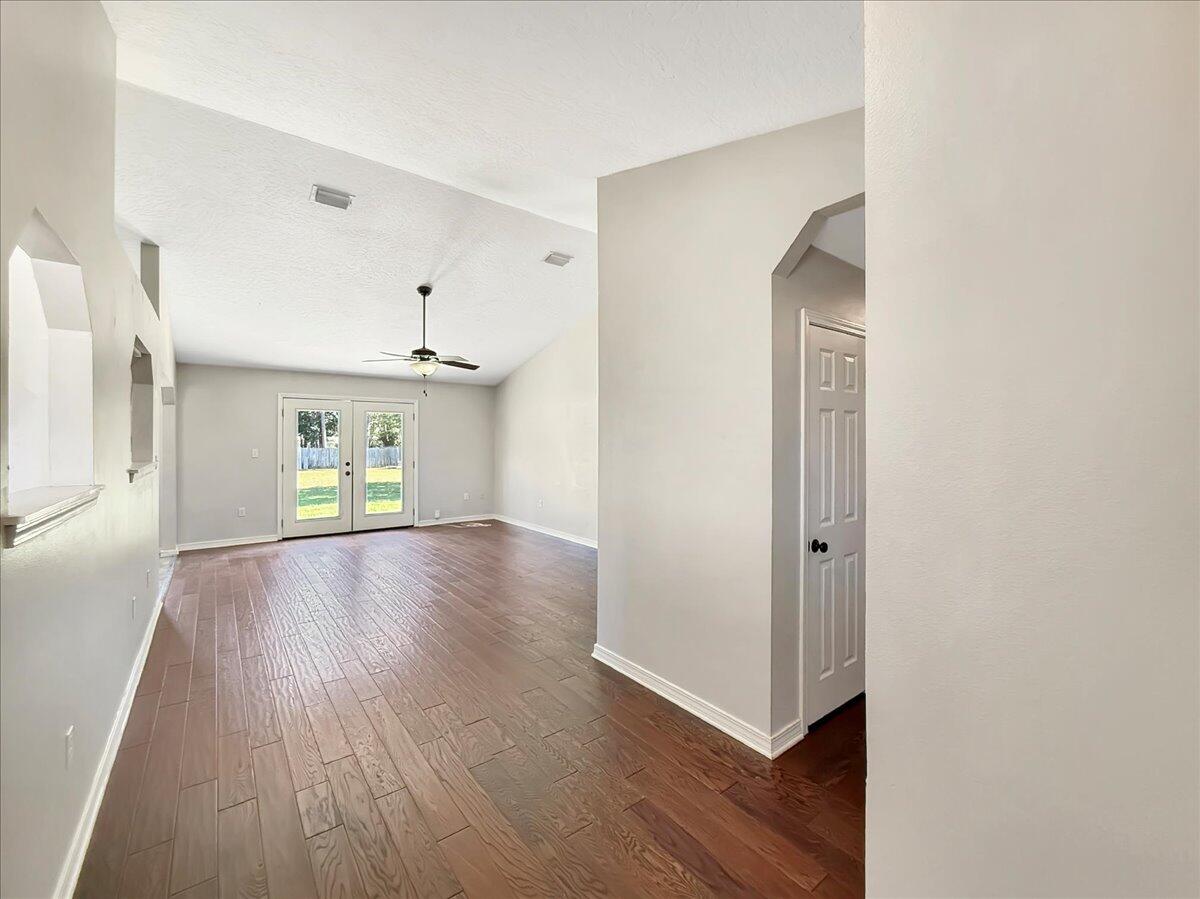 1958 Commodore Drive