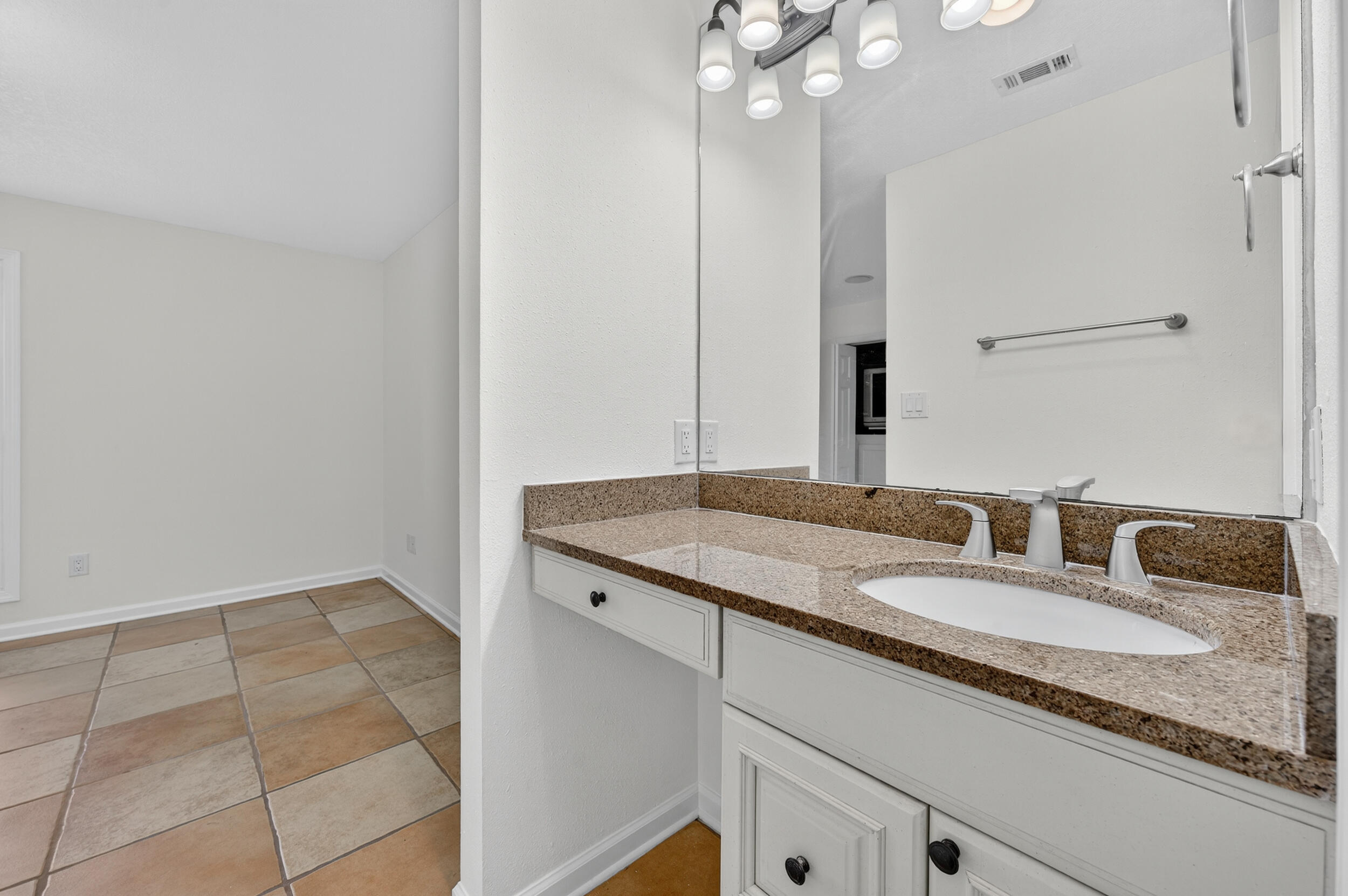 707 Sandpiper Drive, # 10670