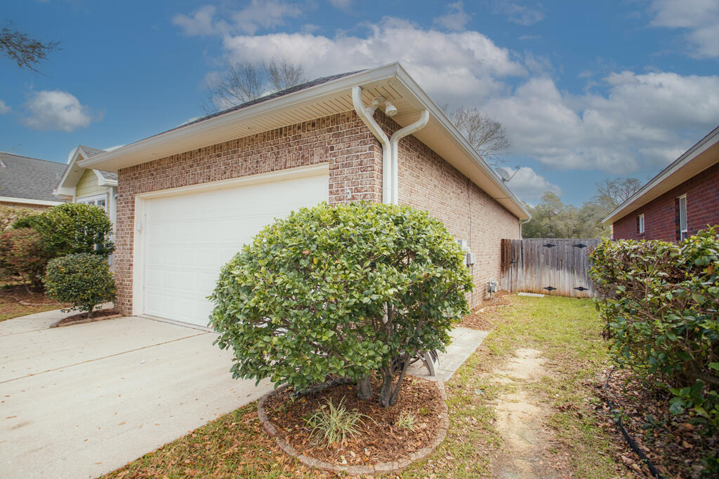 111 Arrowhead Way