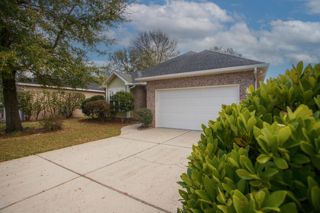 111 Arrowhead Way