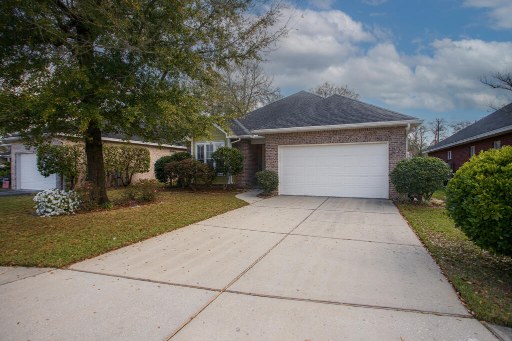 111 Arrowhead Way