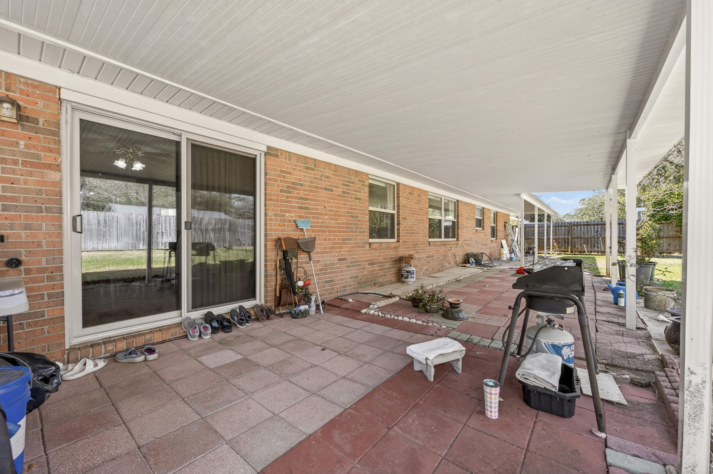 323 Pontevedra Lane