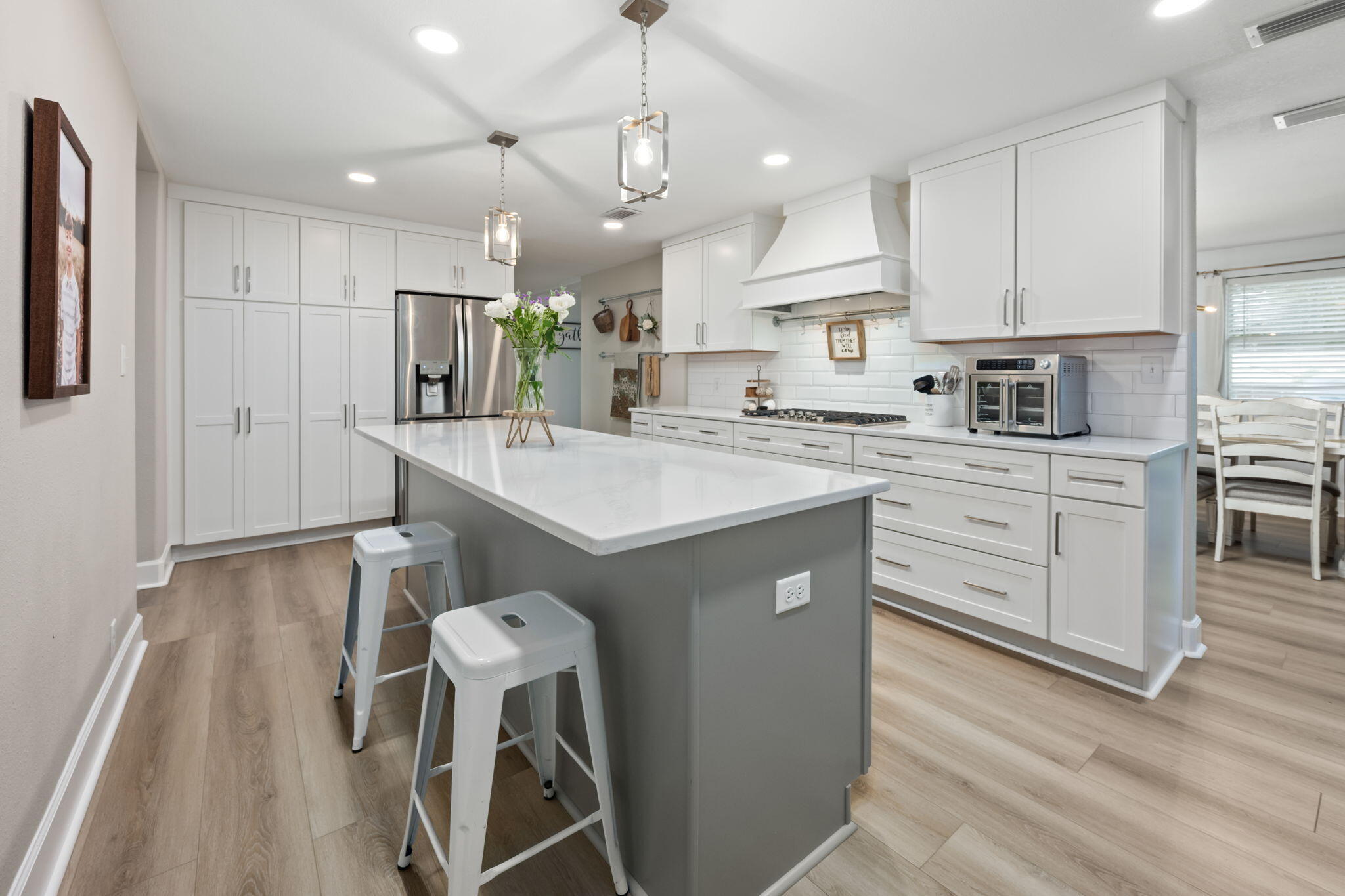 255 Edge Avenue