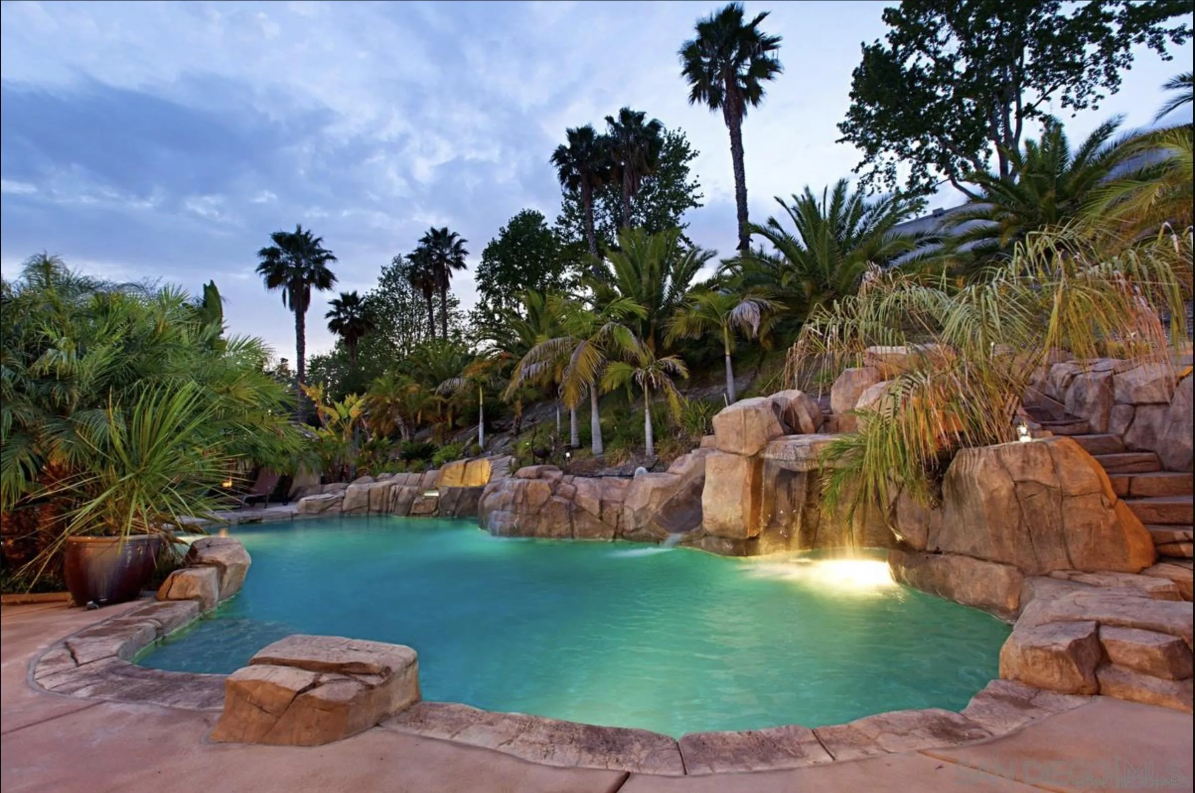 1554 Avenida Guillermo
