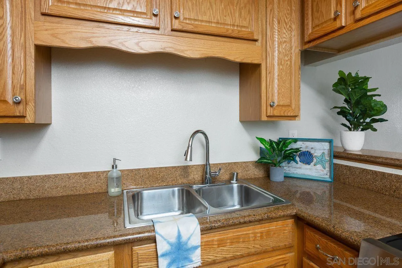 1631 Bayview Heights Dr Unit 5