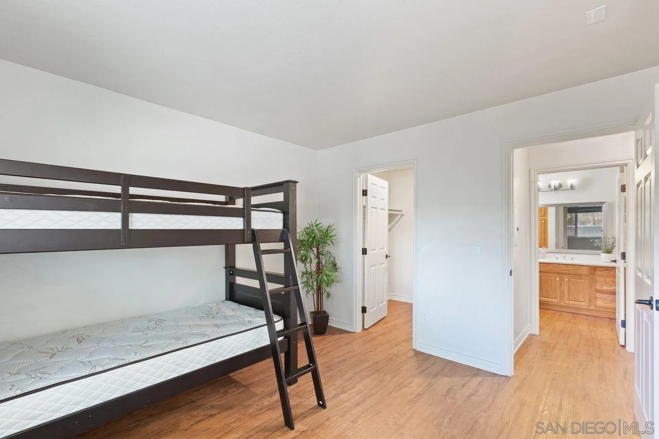 1631 Bayview Heights Dr Unit 5