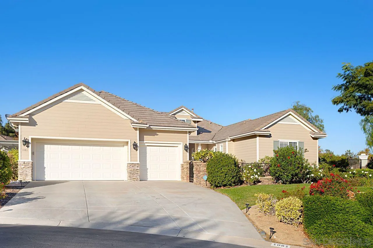 1081 Inverlochy Dr