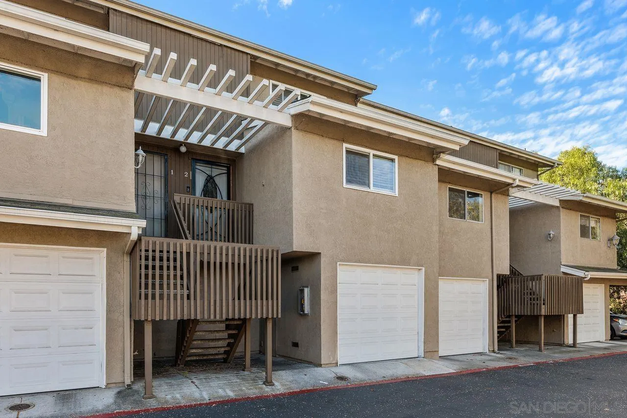4205 Poquito Way Unit 2