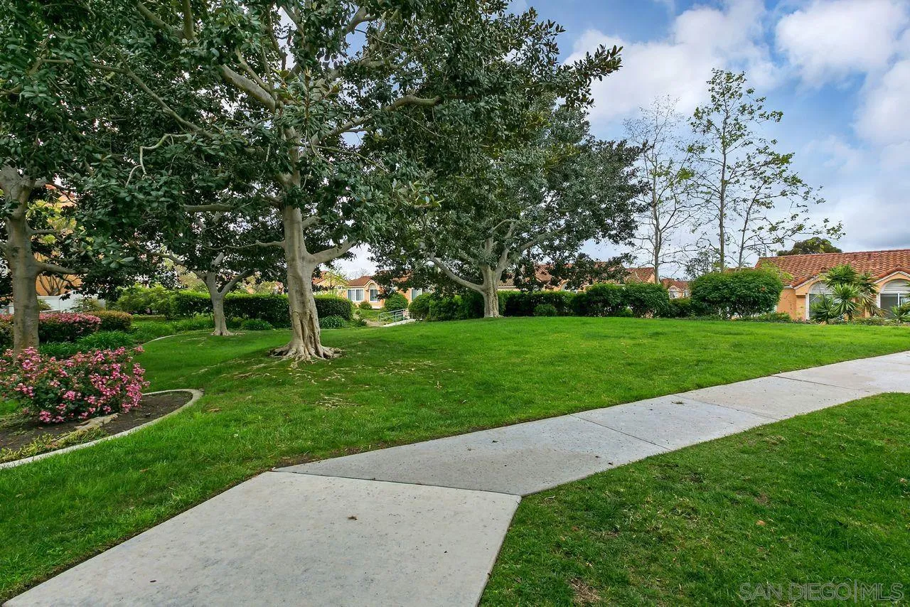 4205 Poquito Way Unit 2