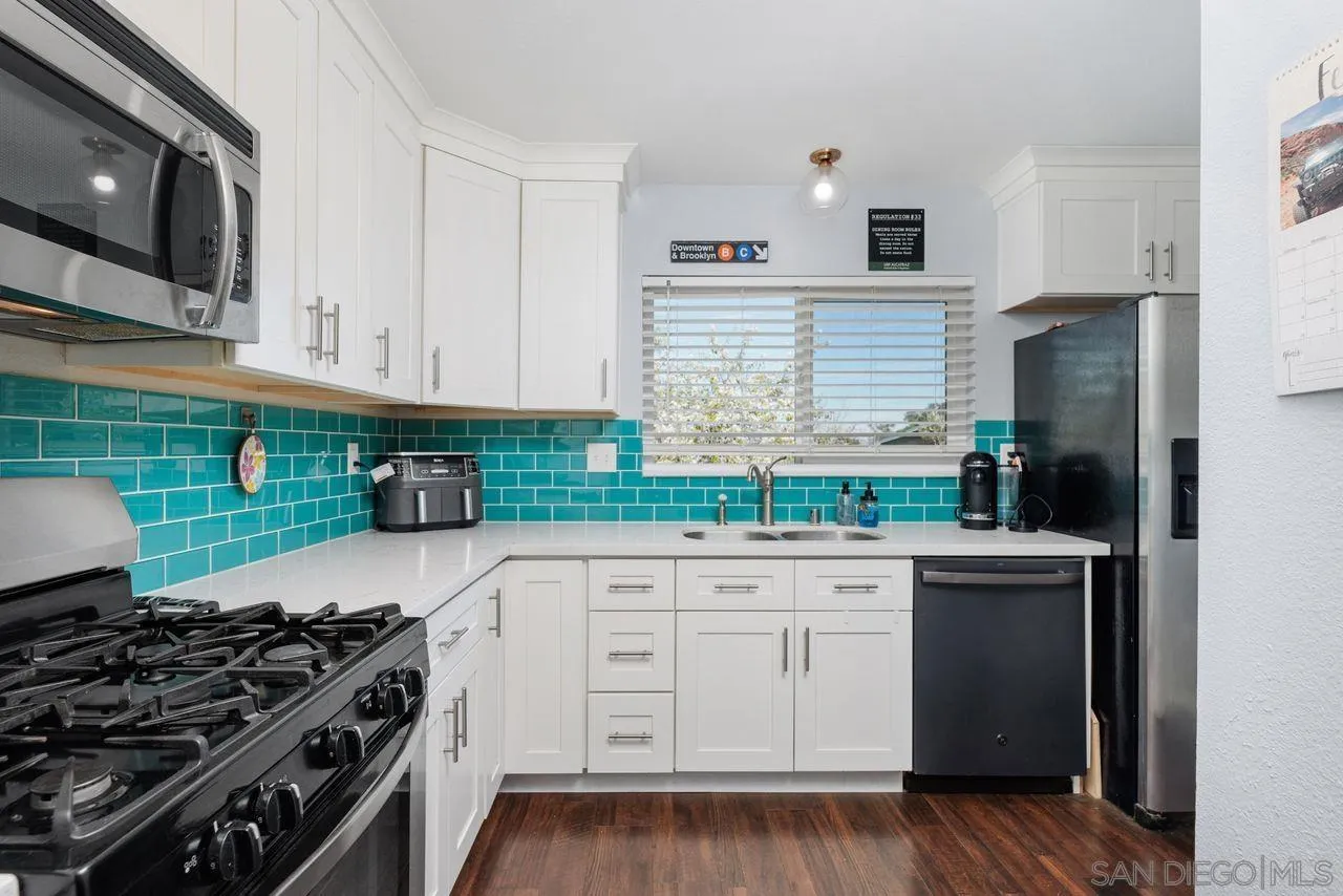 4205 Poquito Way Unit 2