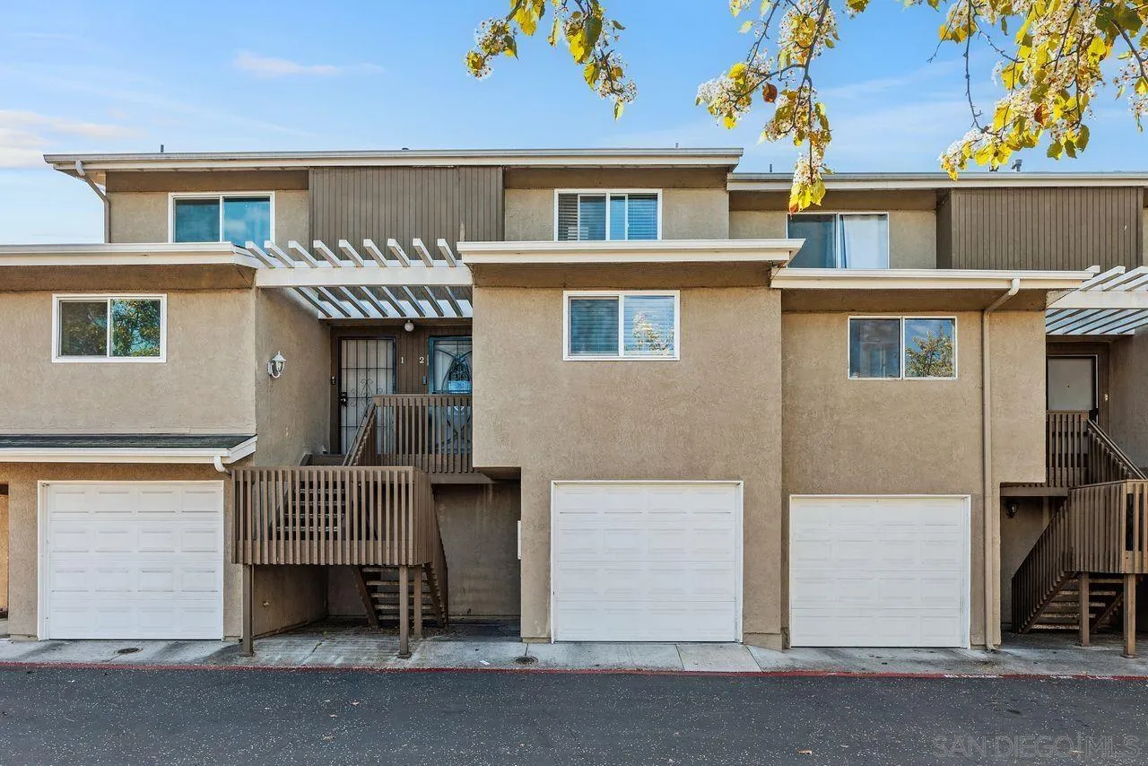 4205 Poquito Way Unit 2