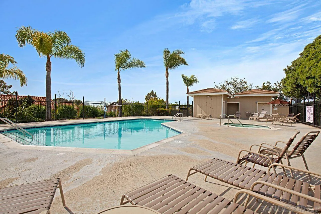 4205 Poquito Way Unit 2