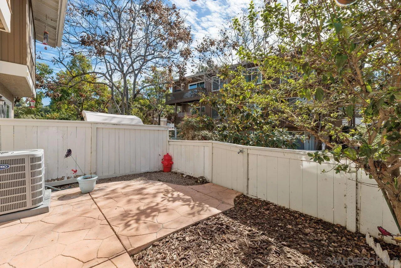 4205 Poquito Way Unit 2