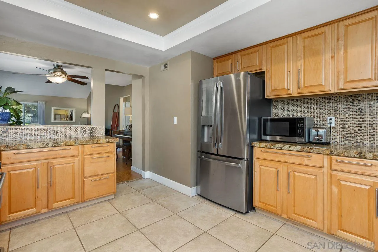 414 Los Arbolitos Blvd