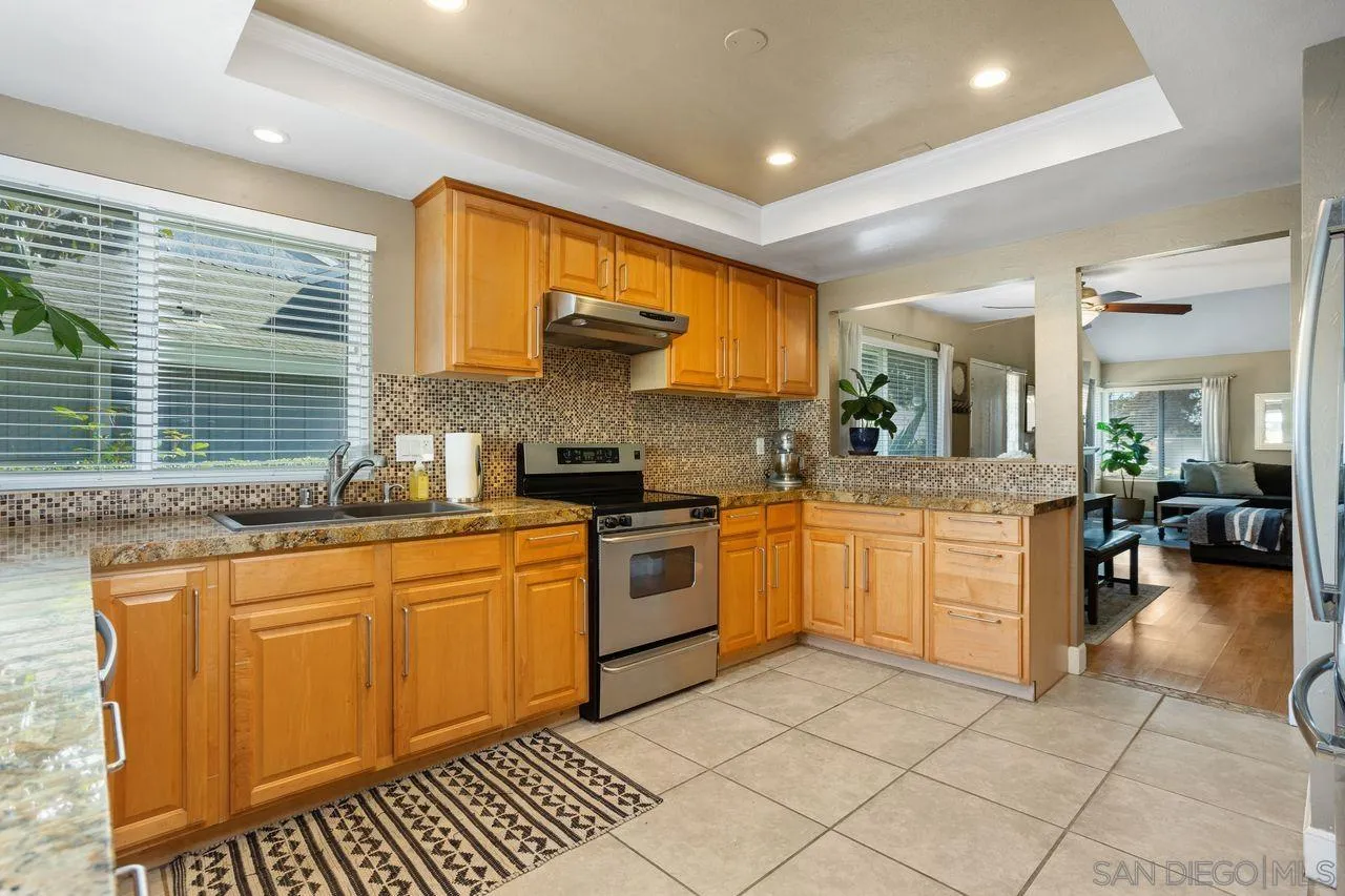 414 Los Arbolitos Blvd