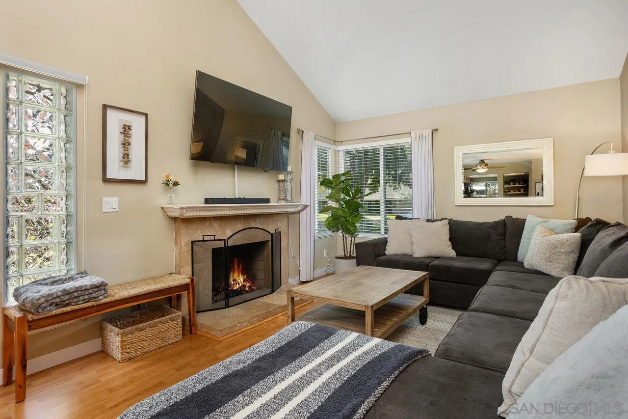 414 Los Arbolitos Blvd