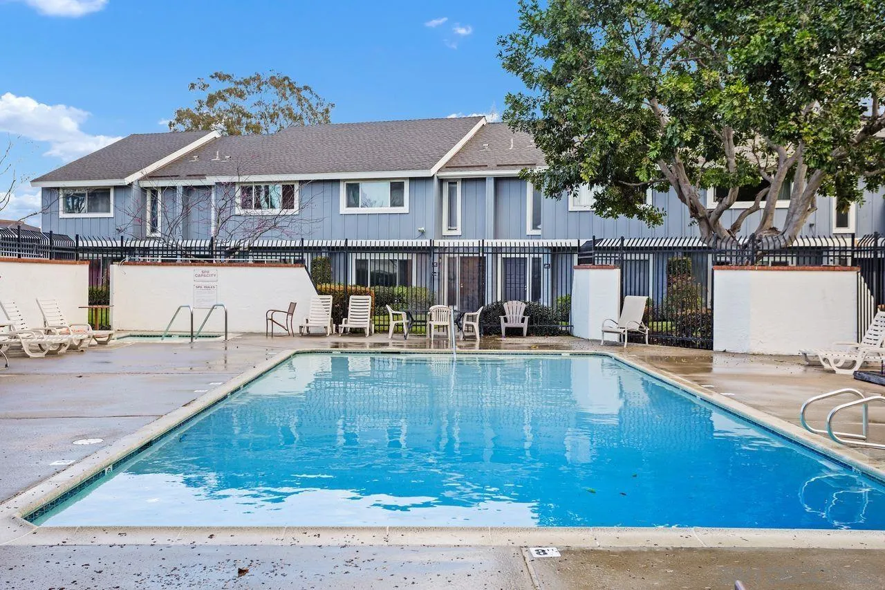 414 Los Arbolitos Blvd