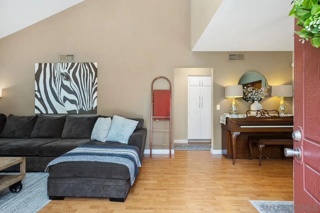 414 Los Arbolitos Blvd