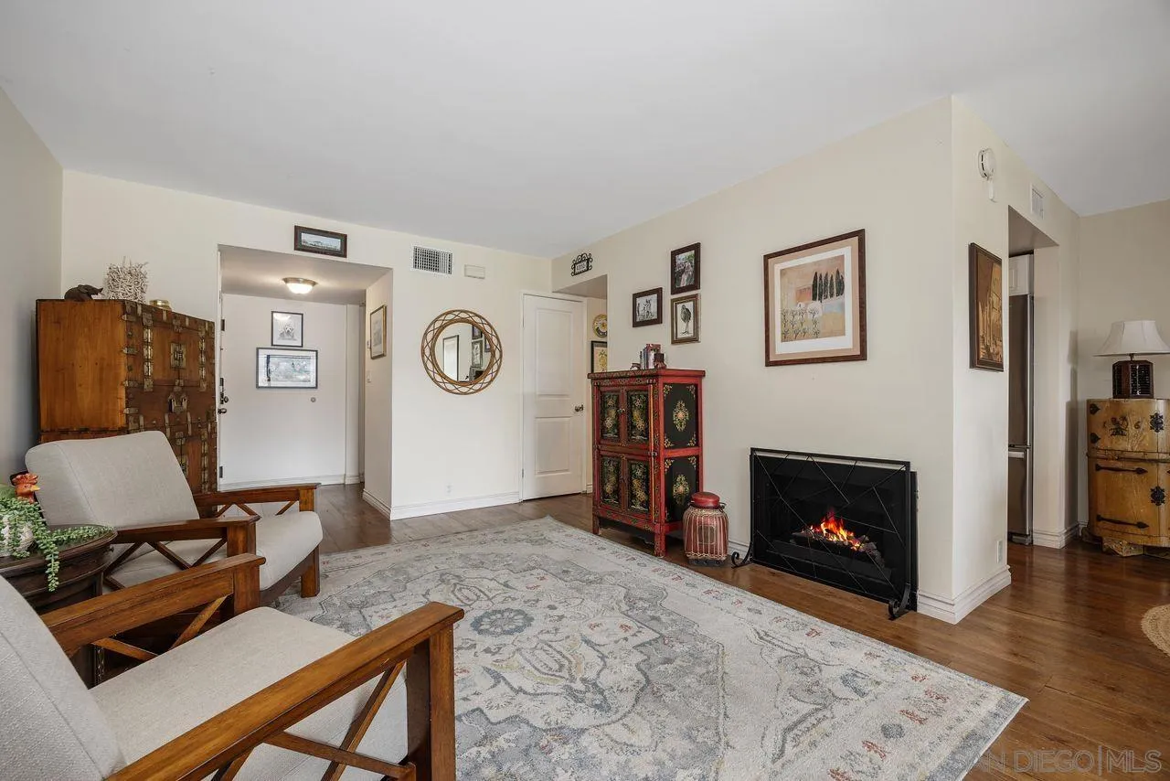2564 Navarra Dr Unit 113