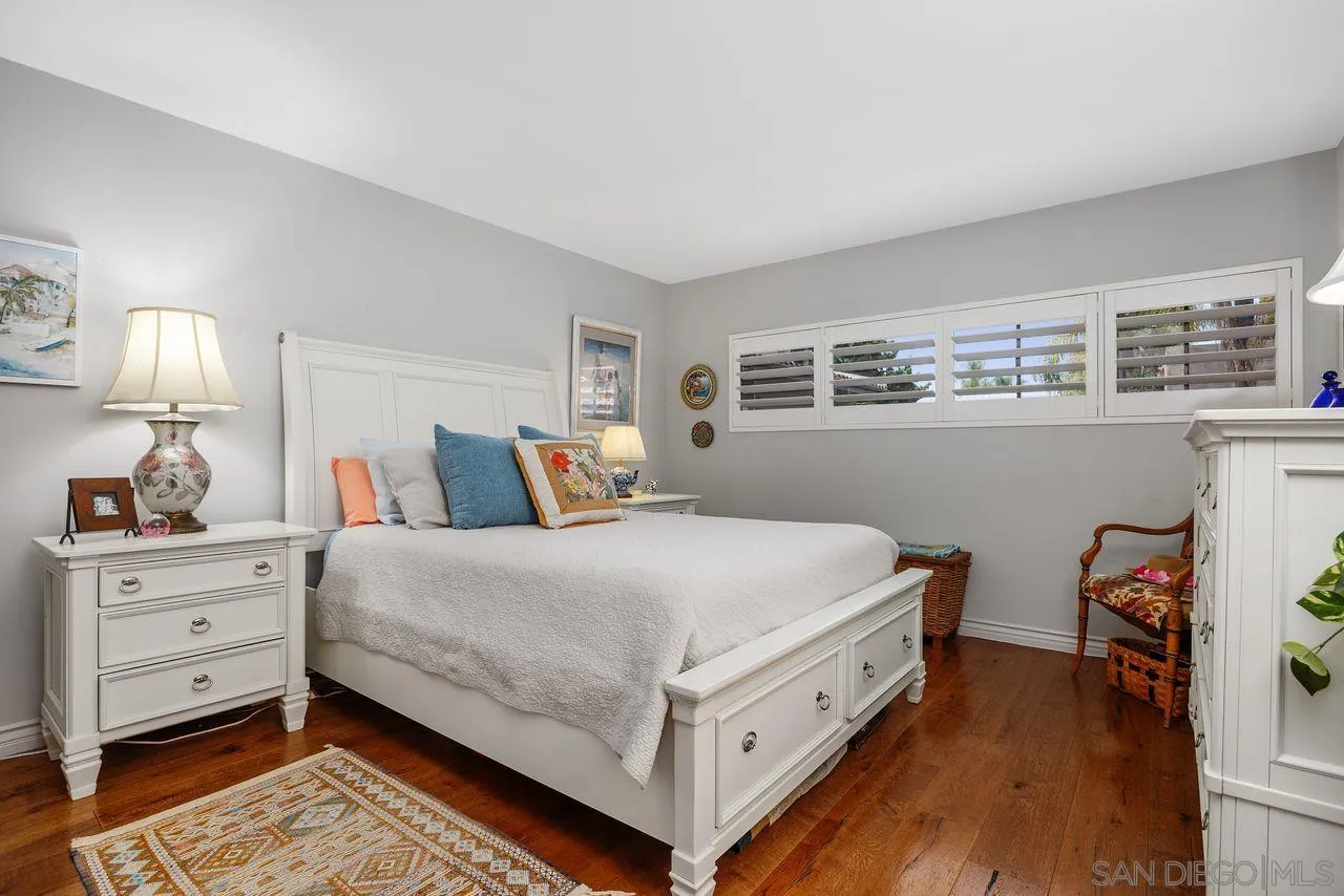 2564 Navarra Dr Unit 113