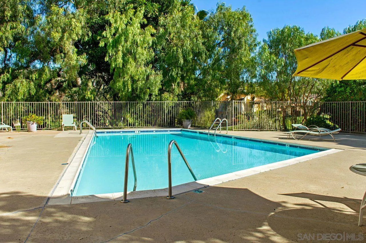 2564 Navarra Dr Unit 113